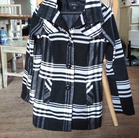 Sold!! - Picture 2 of 9